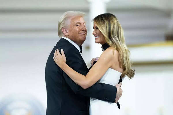Celebrating America’s incredible First Lady, Melania Trump — swipe for 20 of our favorite photos.Happy Birthday, @FLOTUS! (16)
